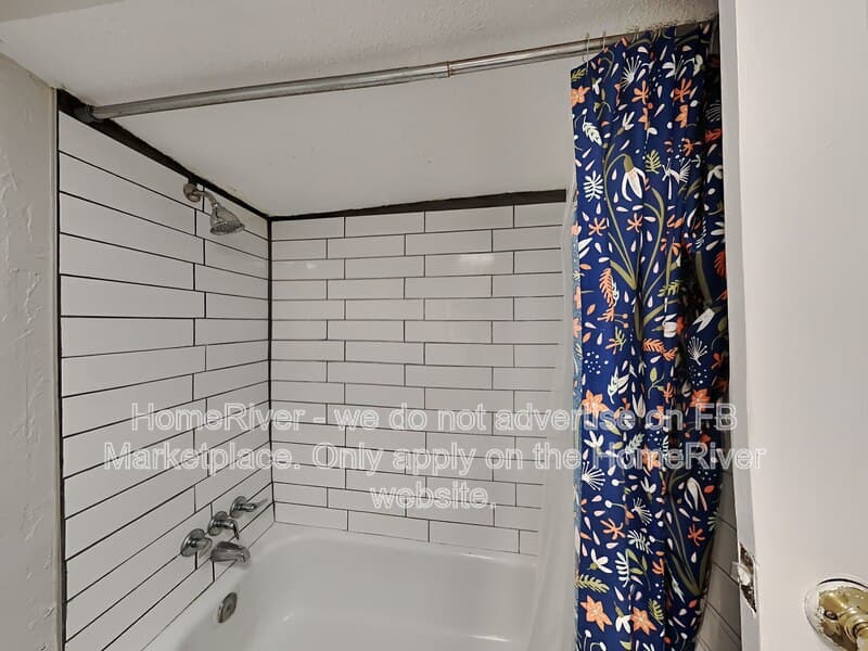 Jacksonville House: 1503 Evergreen Ave