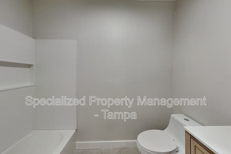 Tampa House: 3801 1/2 W Palmira Ave