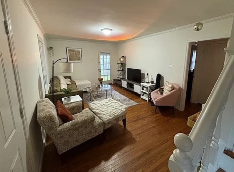 Glassboro House: 117 University Boulevard