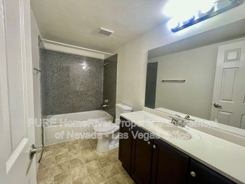 Las Vegas House: 5295 Indian River Dr
