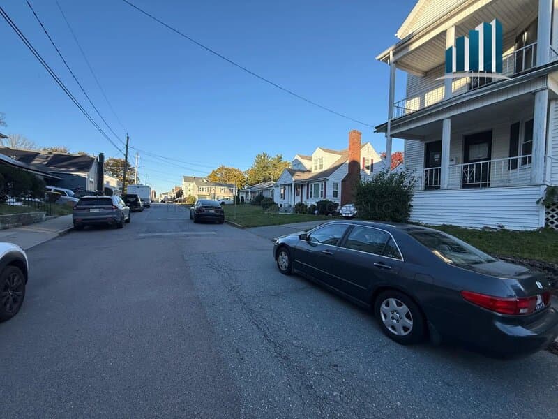 Fall River Condo: 76 Stetson St