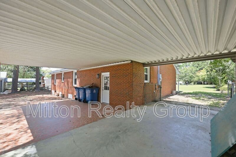 Dunn House: 1305 Erwin Rd.