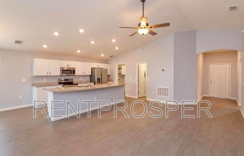 Haines City House: 4310 Swan Street