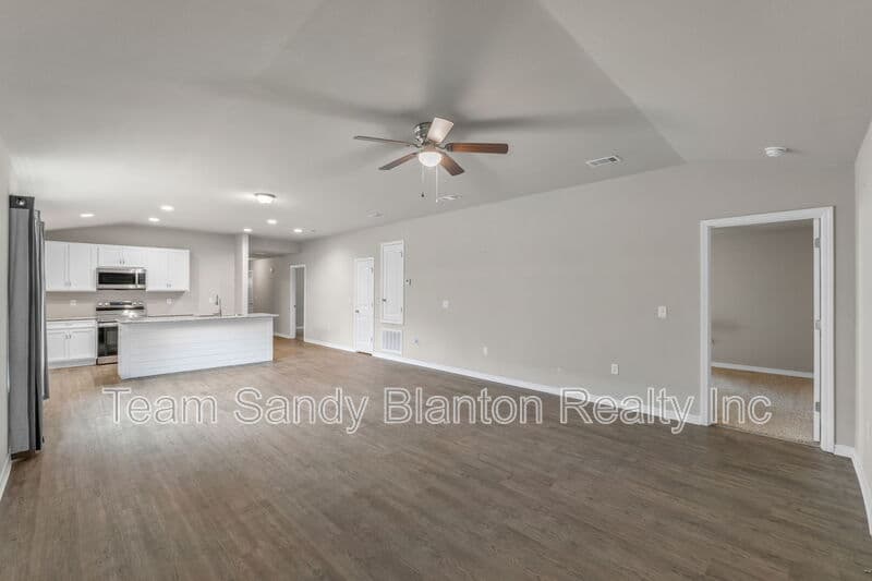 Milton House: 3210 Electra Drive