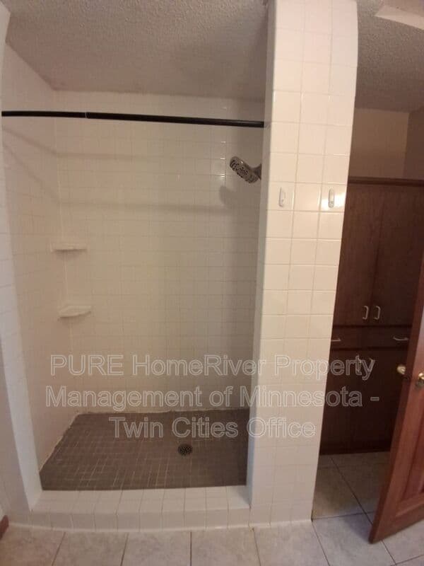 Northfield House: 1468 90th St W