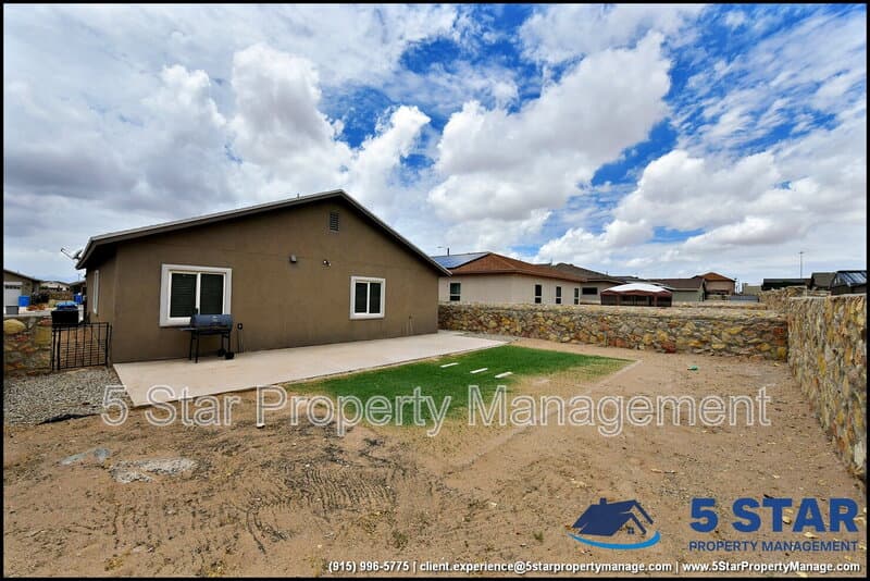 El Paso House: 872 Colbert Shapleigh Place !!