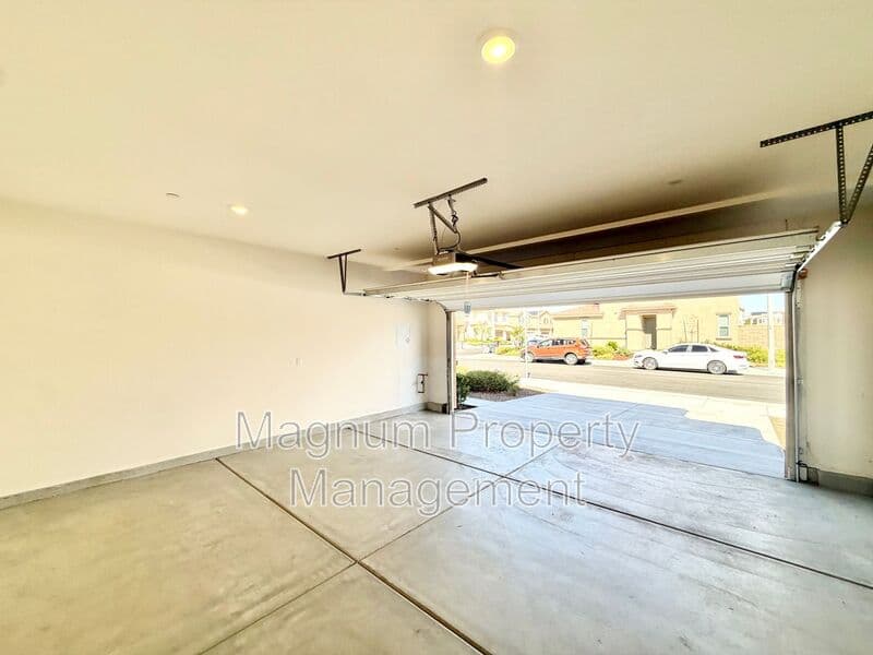 Winchester House: 31799 Woodbank Way