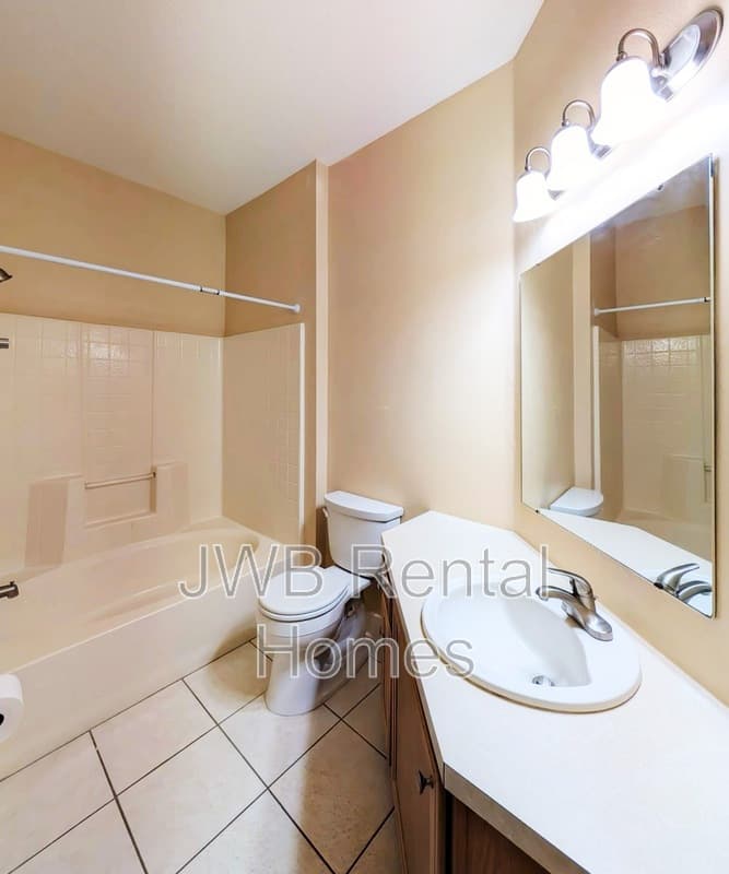 Jacksonville Condo: 10550 Baymeadows Rd #322