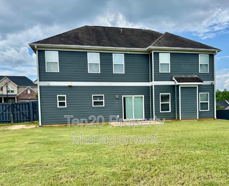 Columbus House: 5037 Lexington Lane
