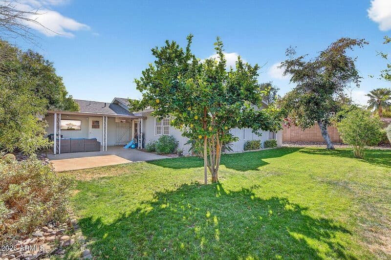 Phoenix House: 2822 E WILLOW Avenue