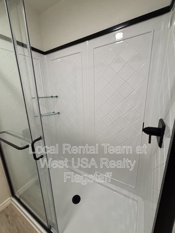 Flagstaff House: 2340 N Plateau Dr