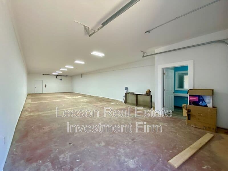 Shreveport House: 218-228 North Market Street