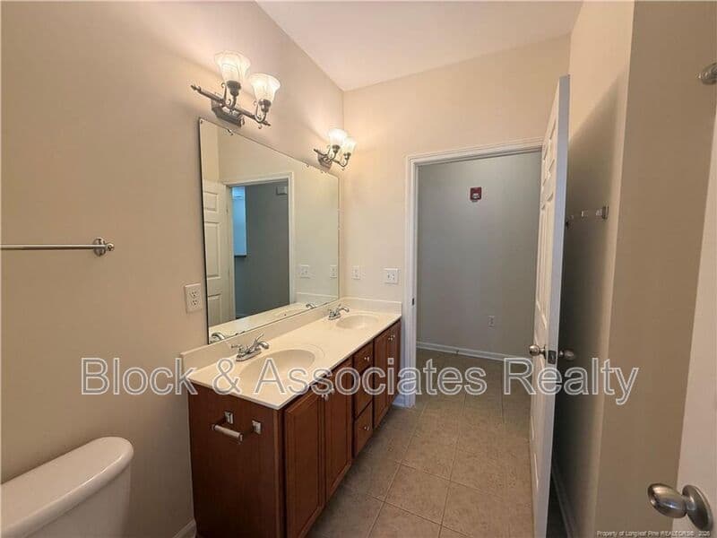 Fayetteville Condo: 635 Marshtree Lane