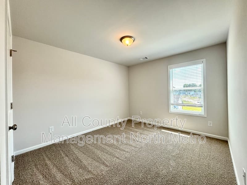 Lula Townhome: 6366 Pine Ridge Point