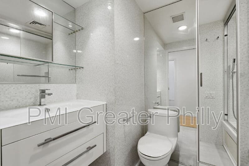 Philadelphia Condo: 182 Gay St