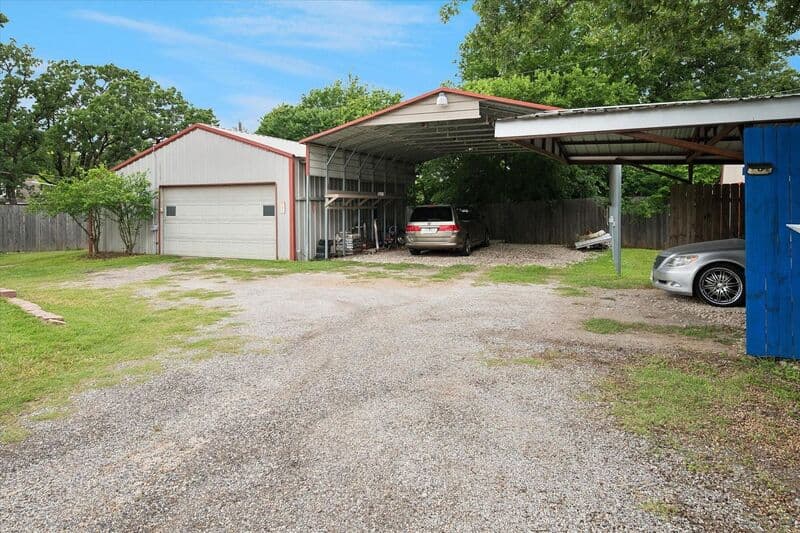 Fort Worth House: 9716 Windsor Cir