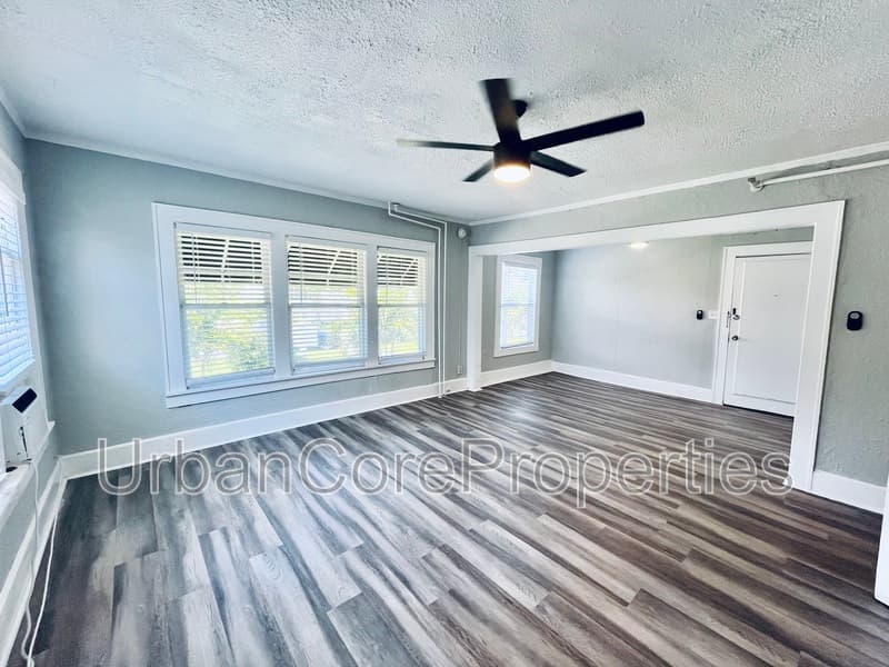 St. Petersburg Condo: 236 10th Ave NE