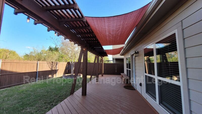 McKinney House: 812 Gray Fox Drive
