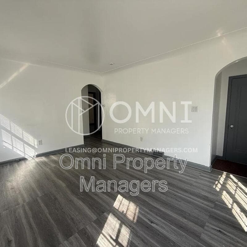 Detroit House: 9747 Somerset Ave