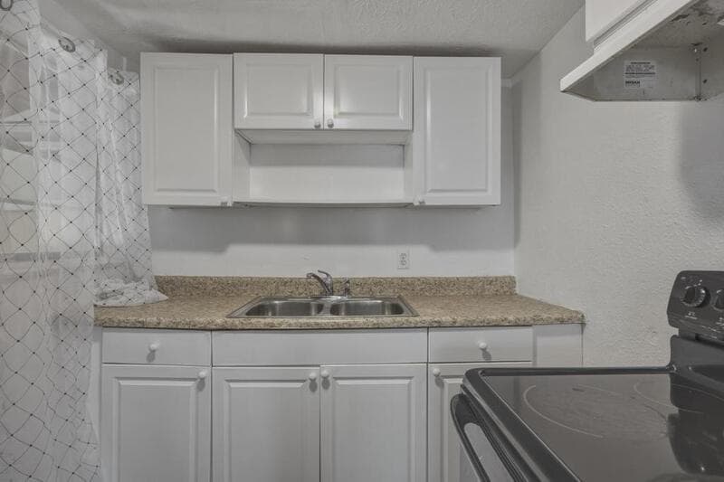 Jacksonville House: 1216 West 24th Street-1