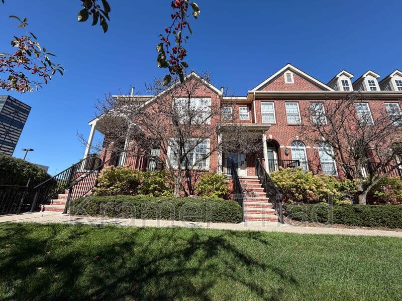 Southfield Condo: 25504 St. James