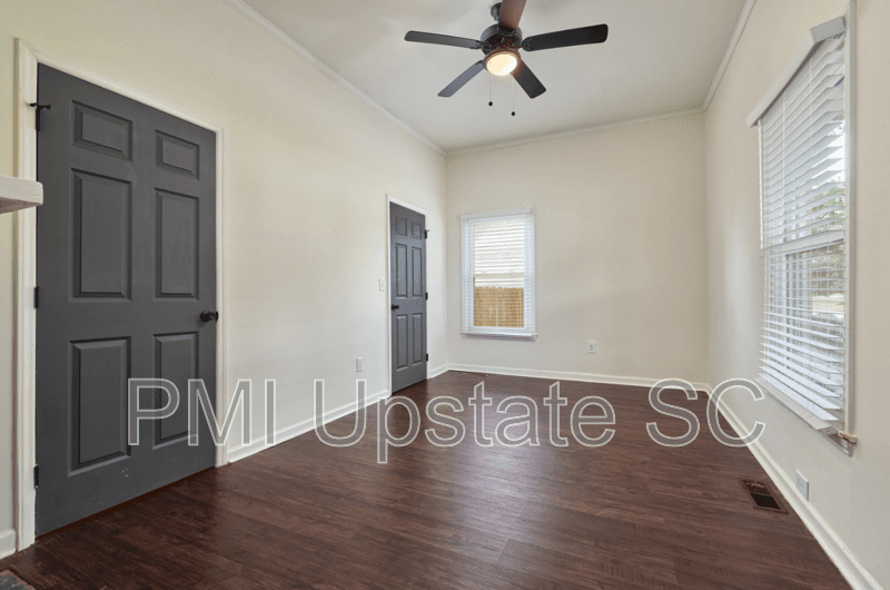 Greenville House: 79 Allen Street