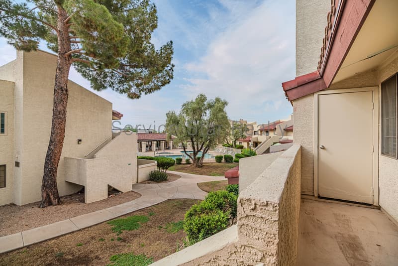 Phoenix Condo: 2020 W Union Hills Dr