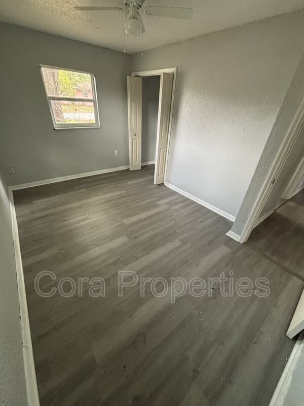 Lake Wales House: 2436 Lilly Street