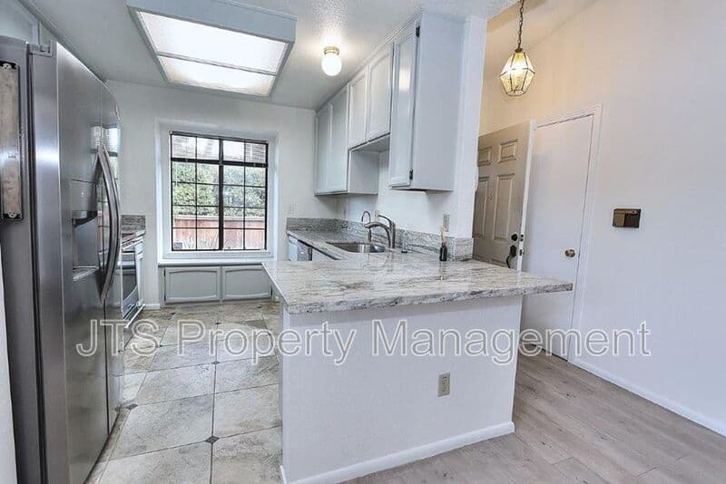 Sacramento House: 7400 Deltawind Drive