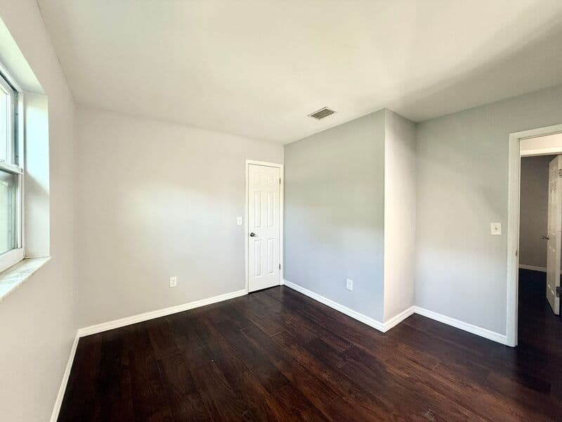Clearwater Condo: 15657 Waverly Street - 3