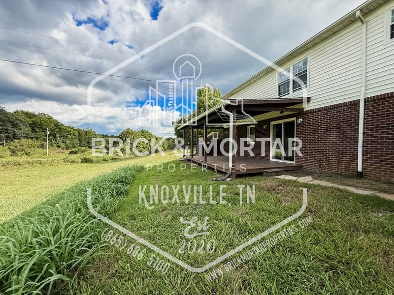 Maryville House: 1731 Lively Road