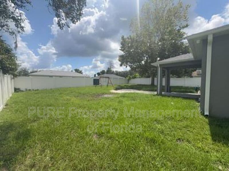 Ocala House: 13831 Sw 33rd Terr