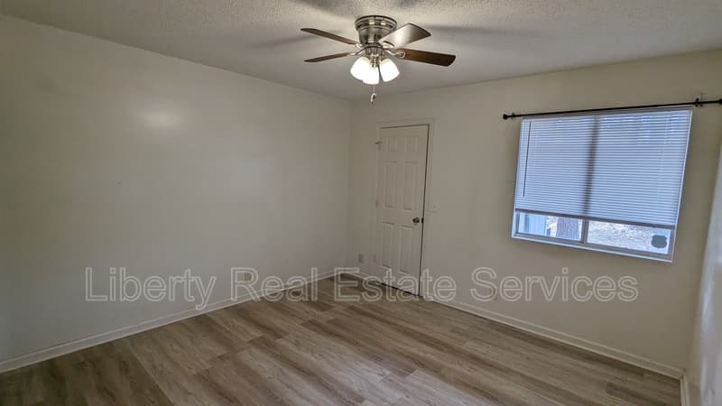 Hinesville House: 910 Brett Dr