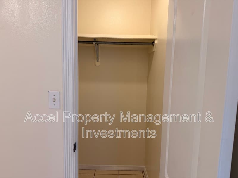 Pharr Condo: 1601 E Coyote