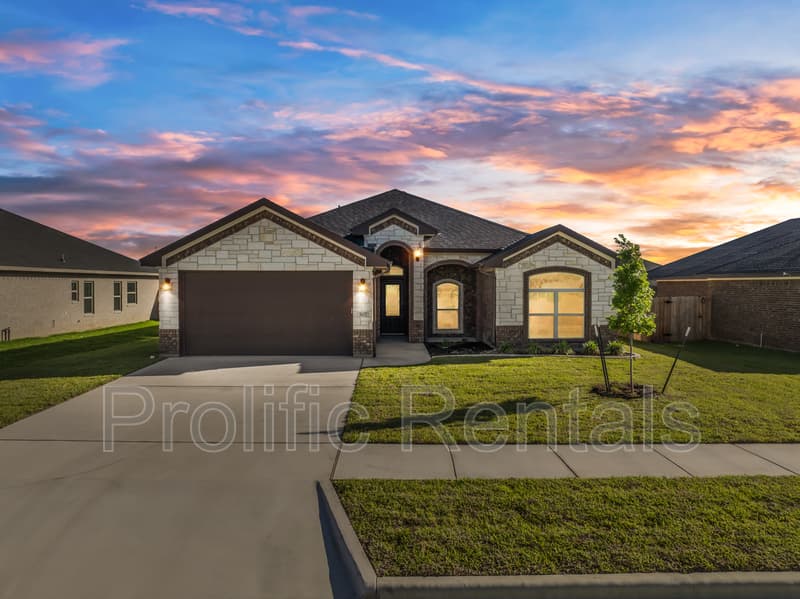 Killeen House: 507 Tooter Street