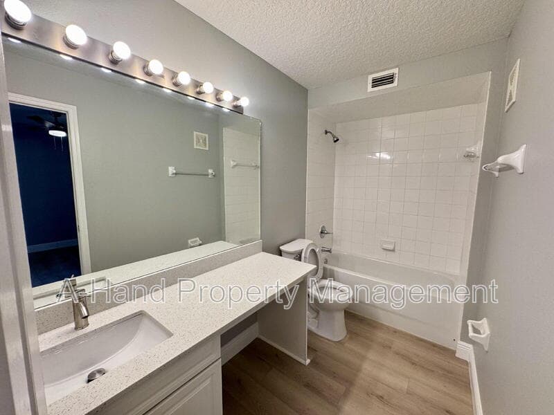 Davenport Condo: 2623 Fan Palm Drive