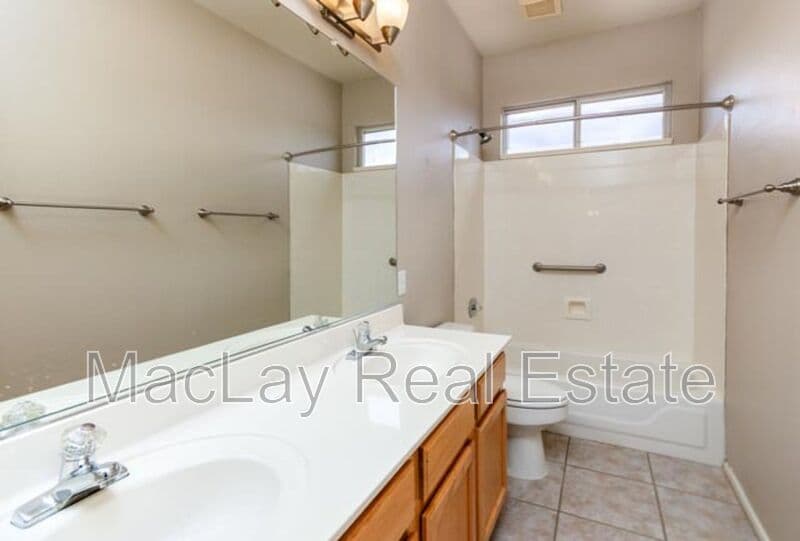 Chandler House: 3661 S Barberry Place
