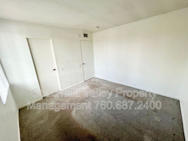 Palm Springs Condo: 400 N Sunrise Way