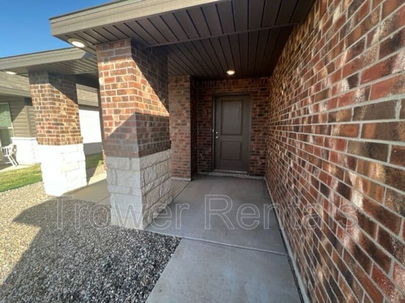Odessa House: 1318 Lantana