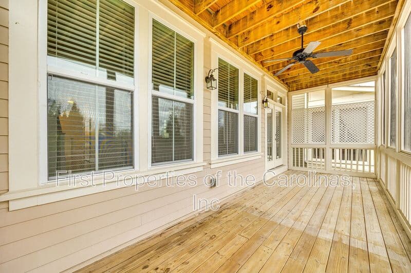 Rock Hill House: 799 Herrons Ferry Rd.