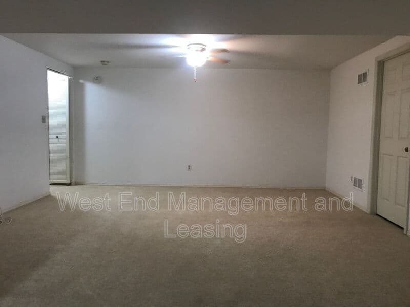 Valley Park House: 1307 Cliffridge Ln