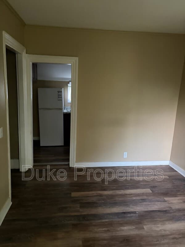 Manlius Condo: 211 Pleasant St C