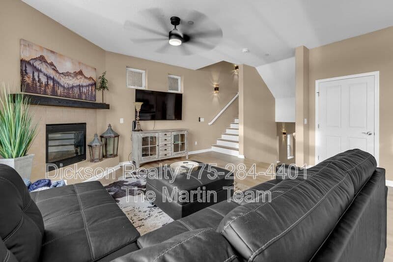 Sparks House: 1165 Harbour Cove Court