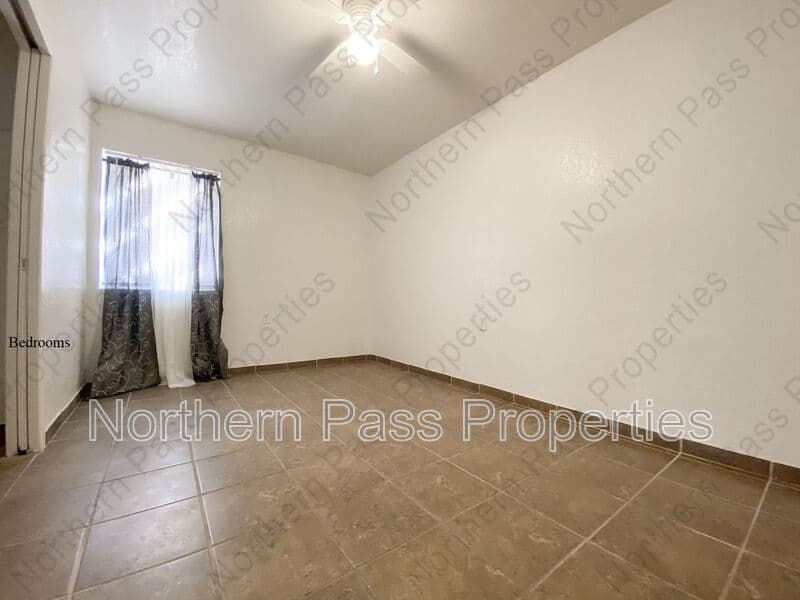El Paso Condo: 4700 Maxwell Ave
