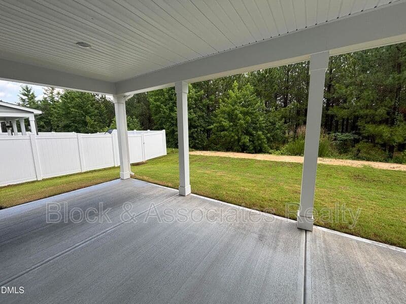 Raleigh House: 5128 Ranger Grove Way