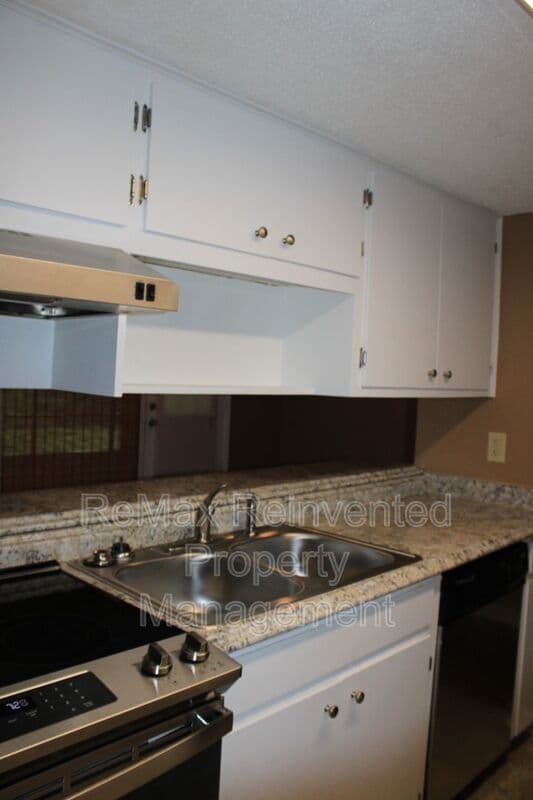 Augusta House: 2248 Winston Way