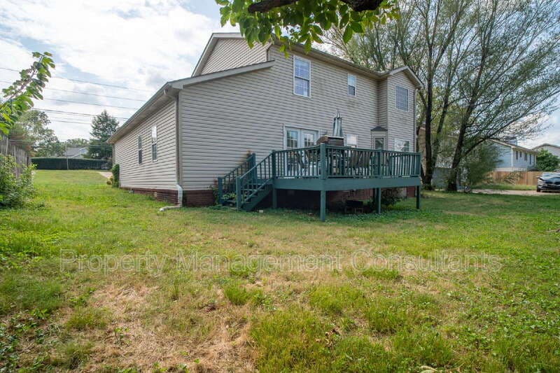 Huntsville House: 1060 Old Monrovia Road Northwest