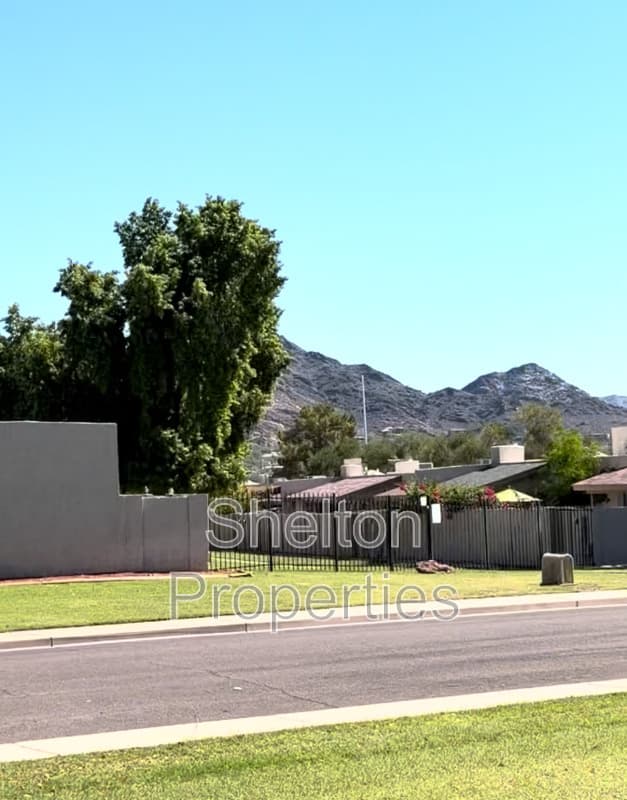 Phoenix House: 10207 N 8th Pl Unit A