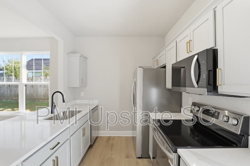 Greenville Townhome: 107 Virginia Avenue