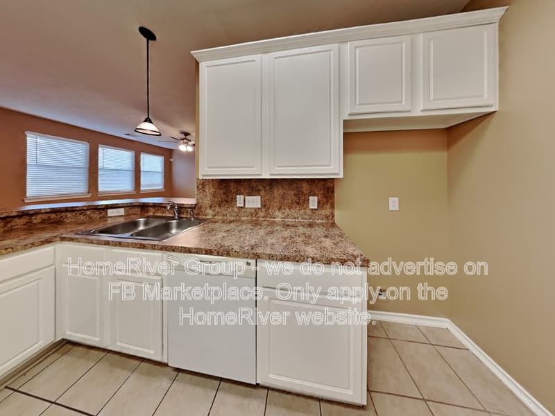 Pasadena House: 6220 Stoney Creek Dr